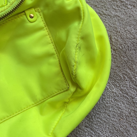 Marc by Marc Jacobs neon yellow crossbody bag - Picture 8 of 9